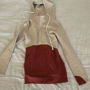 1/2 zip quilted hoodie with kangaroo pocket sz m